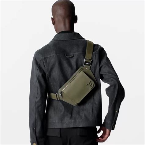 mens cross body bag louis vuitton|louis vuitton takeoff sling.